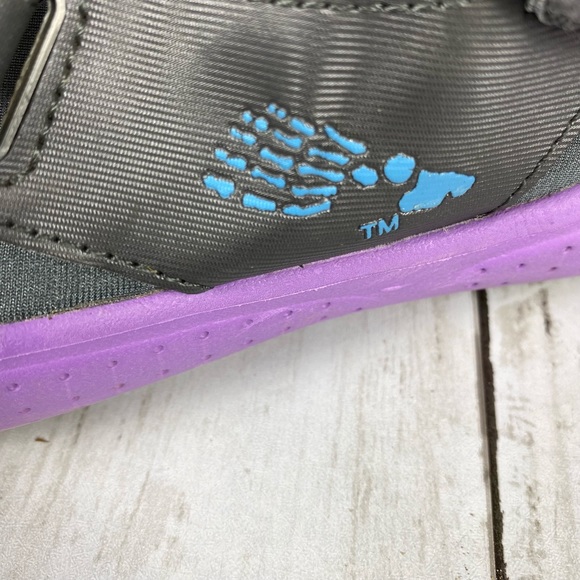 Fila Skele-Toes EZ Slide Women’s Size 7 Drainage Water Toe Shoes Gray Purple - Picture 8 of 12